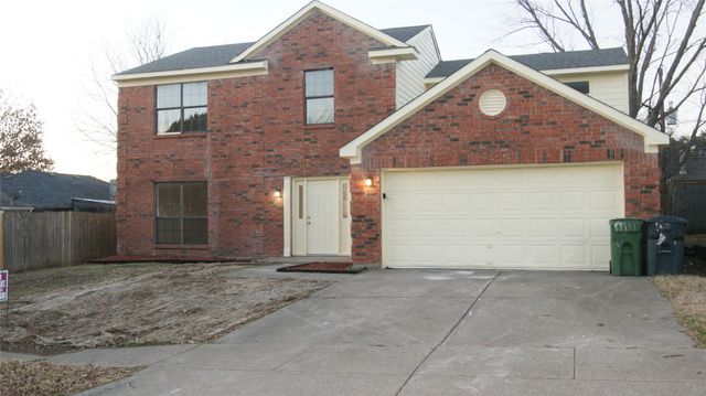 610 Squaw Creek Court, Arlington, TX 76018