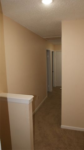 610 Squaw Creek Court, Arlington, TX 76018