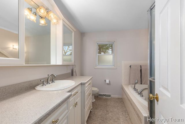 8116 Birchwood Avenue, Jenison, MI 49428