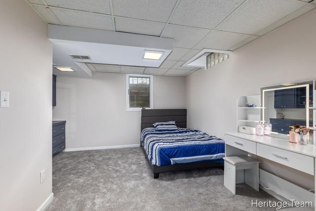 8116 Birchwood Avenue, Jenison, MI 49428