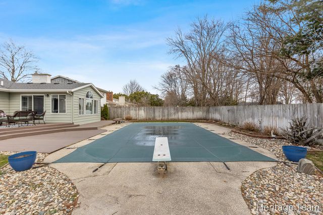 8116 Birchwood Avenue, Jenison, MI 49428