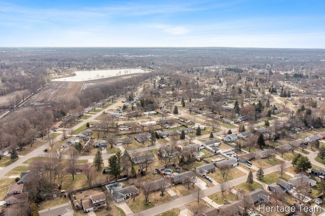 8116 Birchwood Avenue, Jenison, MI 49428