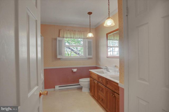 770 JOY DR, Greencastle, PA 17225