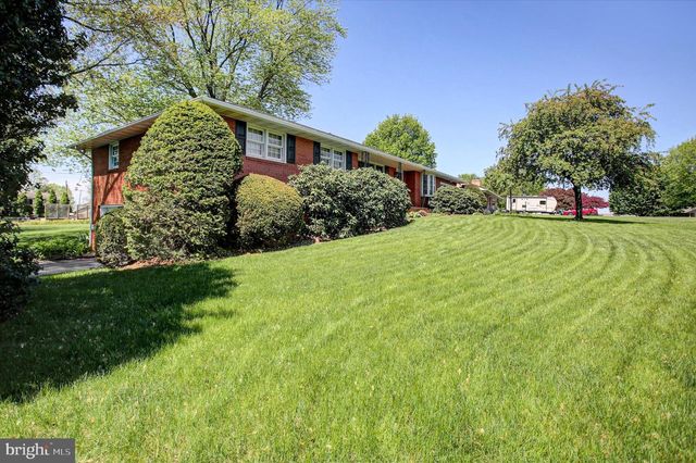 770 JOY DR, Greencastle, PA 17225