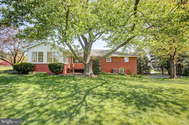 770 JOY DR, Greencastle, PA 17225