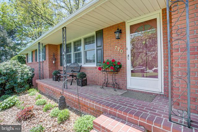 770 JOY DR, Greencastle, PA 17225