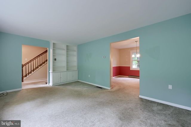 1 ARDMORE DR, Hummelstown, PA 17036