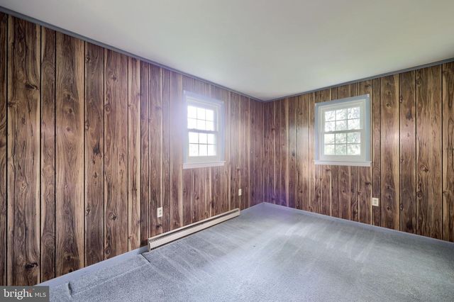 1 ARDMORE DR, Hummelstown, PA 17036