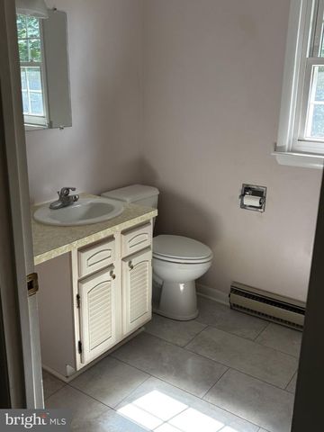 1 ARDMORE DR, Hummelstown, PA 17036