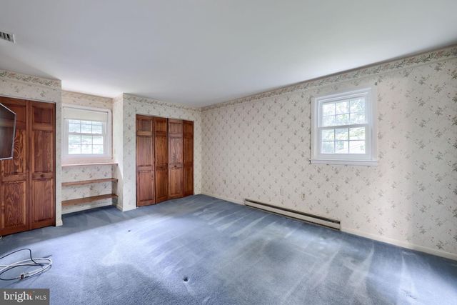1 ARDMORE DR, Hummelstown, PA 17036