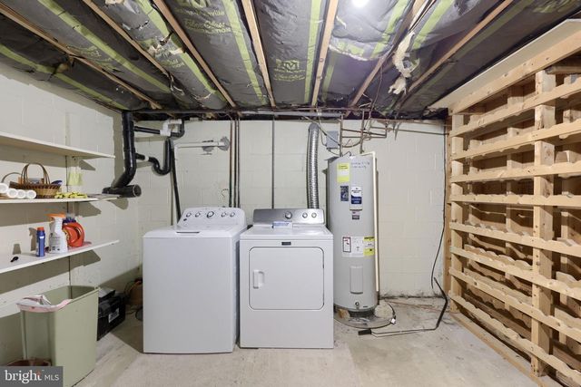 1 ARDMORE DR, Hummelstown, PA 17036