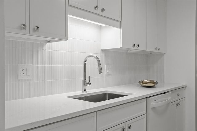 61 Patrick Road 61, Tewksbury, MA 01876