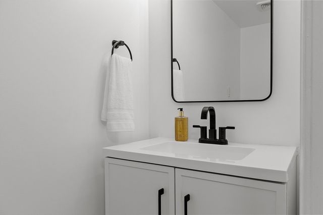 61 Patrick Road 61, Tewksbury, MA 01876