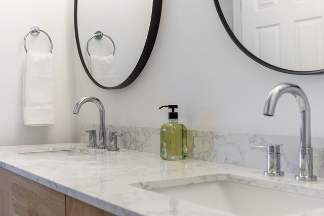 61 Patrick Road 61, Tewksbury, MA 01876