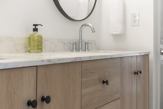 61 Patrick Road 61, Tewksbury, MA 01876