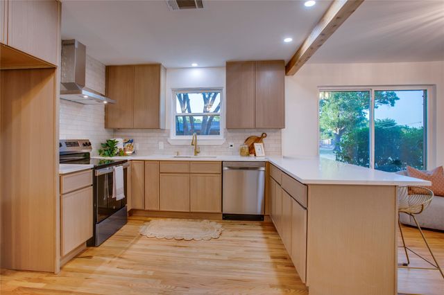 1807 S Vernon Avenue, Dallas, TX 75224