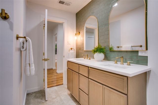 1807 S Vernon Avenue, Dallas, TX 75224