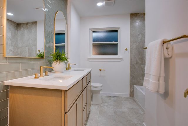 1807 S Vernon Avenue, Dallas, TX 75224