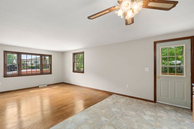 87 Belmont Drive, Merrimack, NH 03054