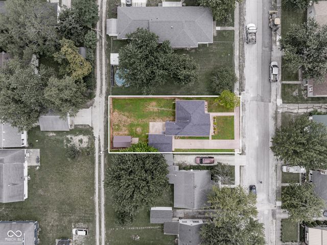 704 W Elm Street, Hartford City, IN 47348