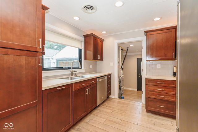 704 W Elm Street, Hartford City, IN 47348
