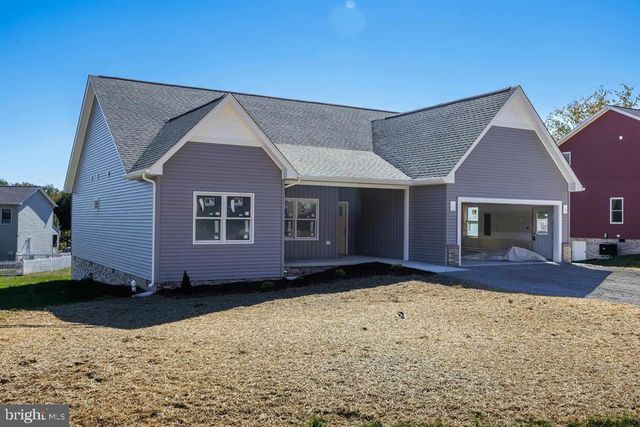 1960 SAW MILL CT E, Mcgaheysville, VA 22840