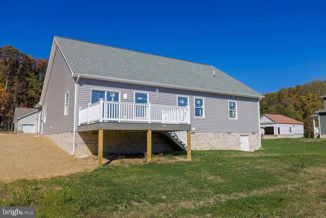 1960 SAW MILL CT E, Mcgaheysville, VA 22840