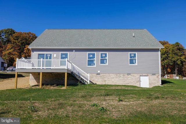 1960 SAW MILL CT E, Mcgaheysville, VA 22840