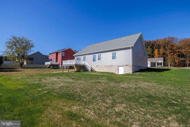 1960 SAW MILL CT E, Mcgaheysville, VA 22840