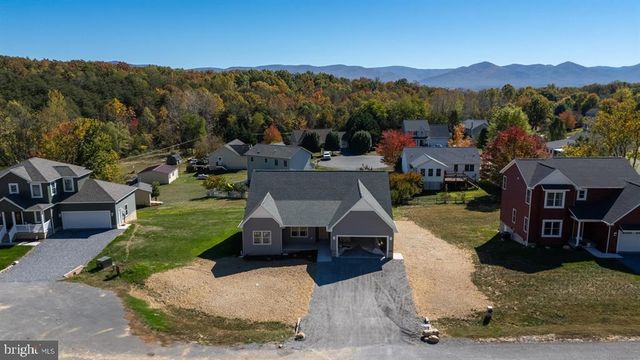 1960 SAW MILL CT E, Mcgaheysville, VA 22840