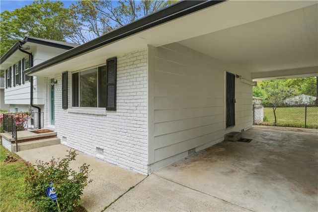 1143 Creekdale Drive, Clarkston, GA 30021