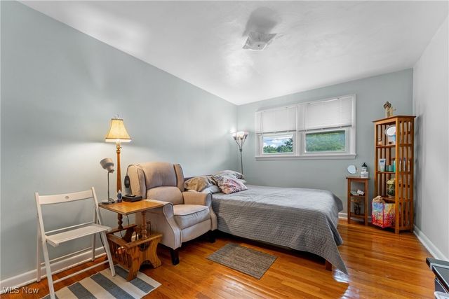 2866 Peacock Drive, Youngstown, OH 44511