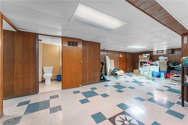 2866 Peacock Drive, Youngstown, OH 44511