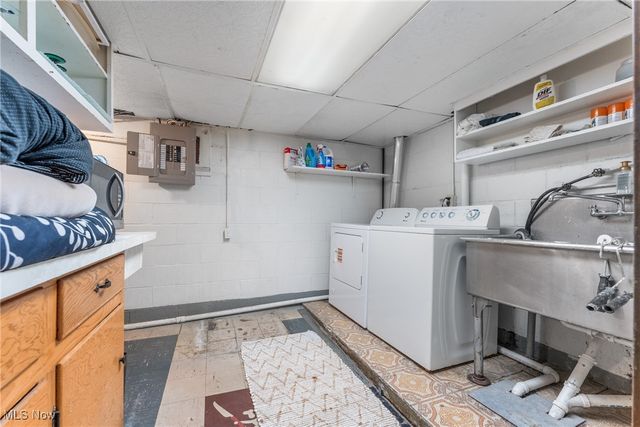 2866 Peacock Drive, Youngstown, OH 44511