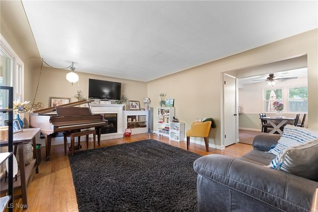 2866 Peacock Drive, Youngstown, OH 44511