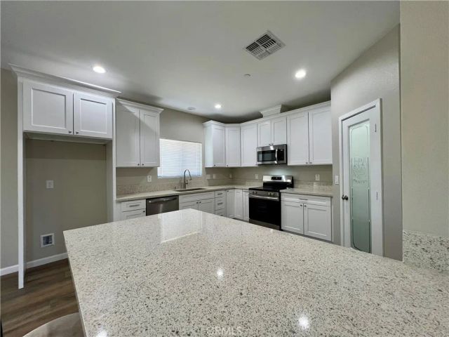 40719 171th Street, Lake Los Angeles, CA 93535