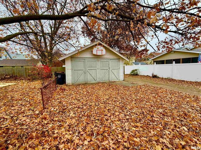 1402 28TH Avenue, Moline, IL 61265