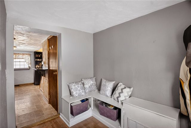 1011 Franklin St, Penn Twp, PA 15636