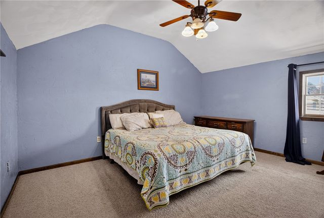 1011 Franklin St, Penn Twp, PA 15636