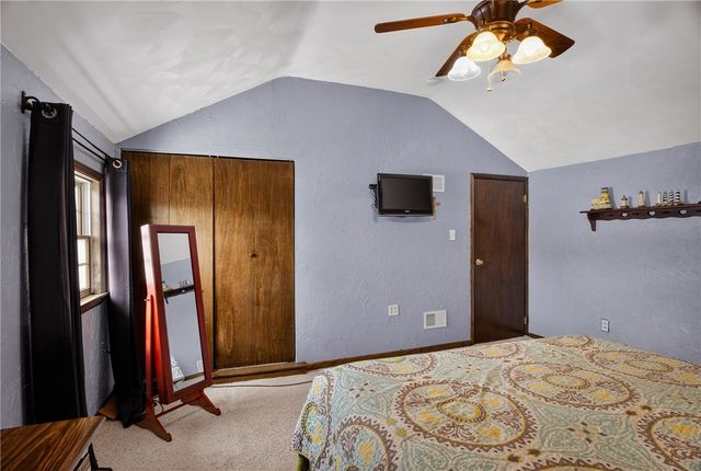 1011 Franklin St, Penn Twp, PA 15636