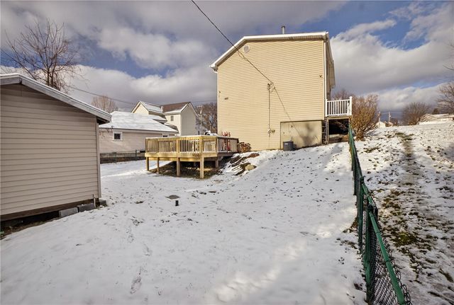 1011 Franklin St, Penn Twp, PA 15636