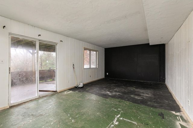 1796 N 17th Street, Ozark, MO 65721