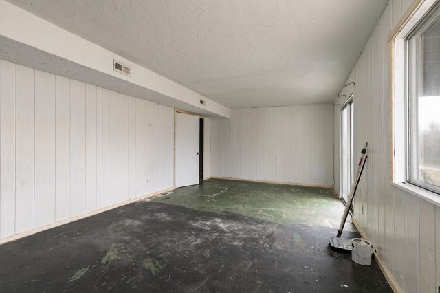 1796 N 17th Street, Ozark, MO 65721