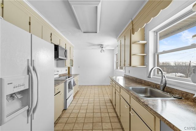 38 Forest Road, Utica, NY 13501