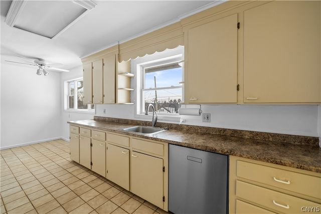 38 Forest Road, Utica, NY 13501