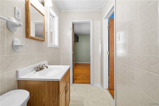 38 Forest Road, Utica, NY 13501