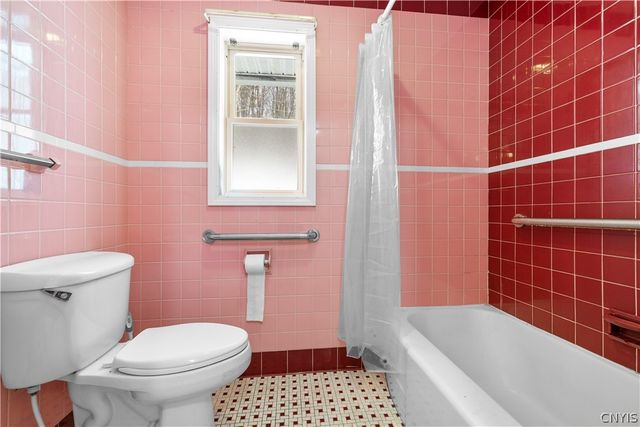 38 Forest Road, Utica, NY 13501