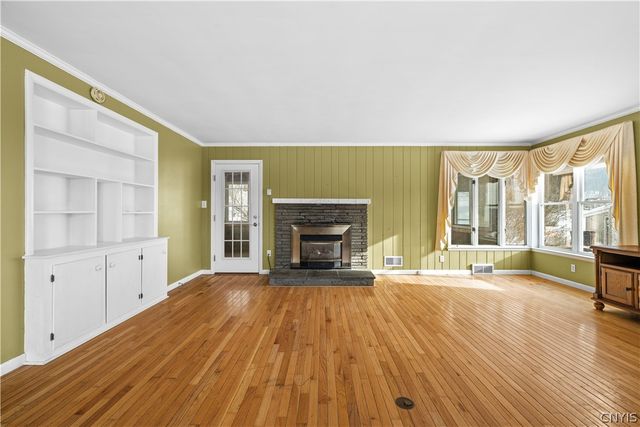 38 Forest Road, Utica, NY 13501