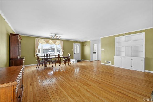 38 Forest Road, Utica, NY 13501