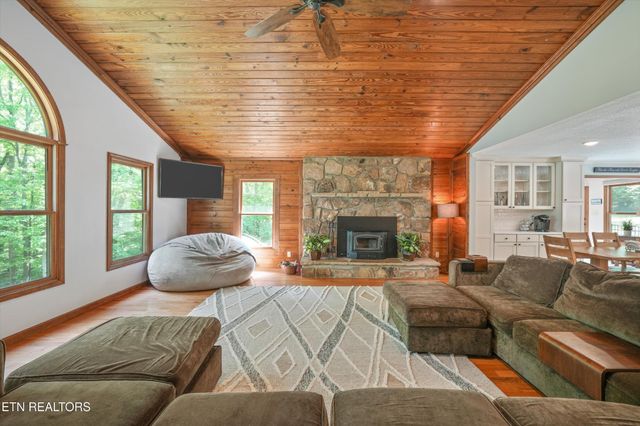 6325 Norwood Rd, Knoxville, TN 37914